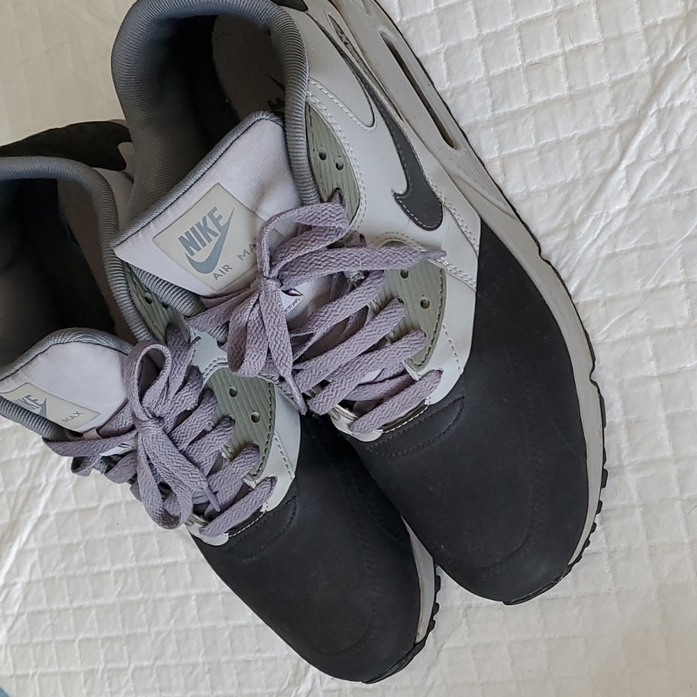 Mens shoes